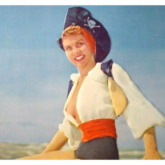 Pirate Lady Art Print Vintage 1940's Lithograph 3-D Embossed Sexy Captain Ahoy - Picture 4 of 10